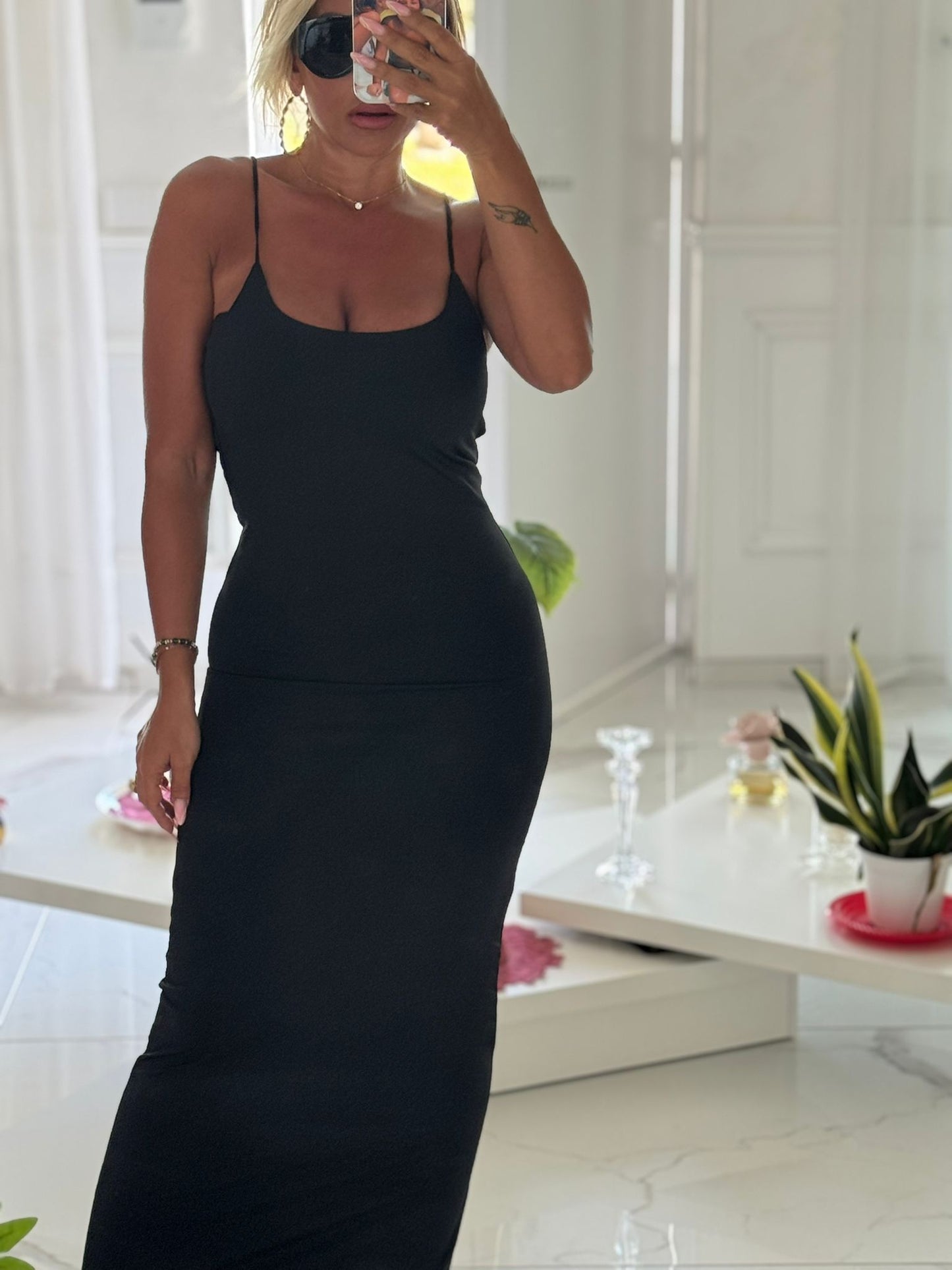 Abito kim nero