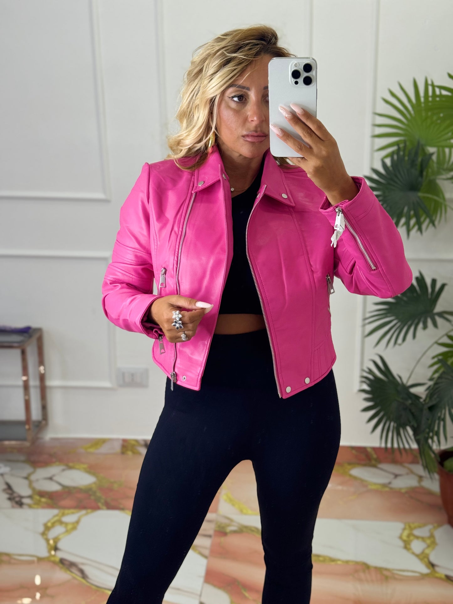 Giubbino ecopelle fucsia