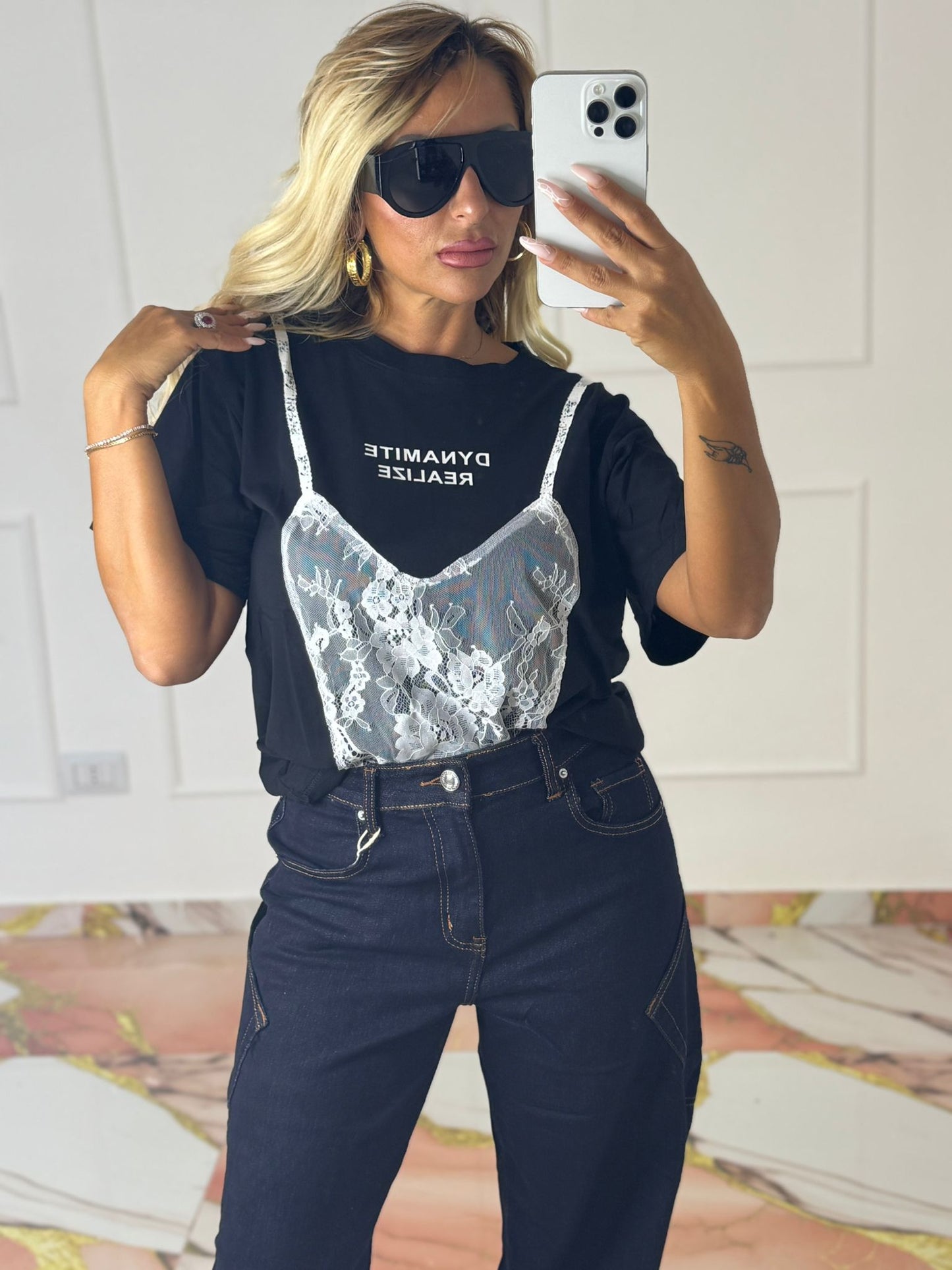 T-shirt pizzo nera